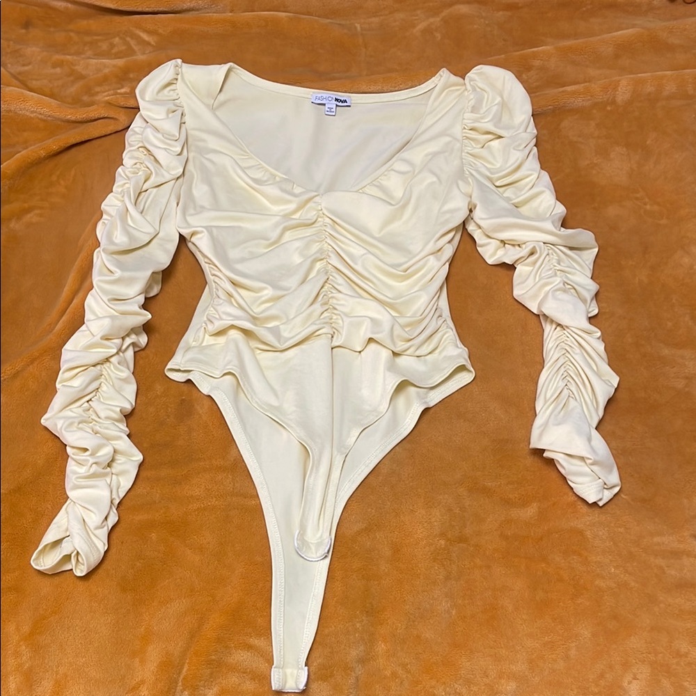 Cream Ruched Long Sleeve Bodysuit